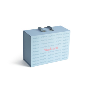 กล่องบรรจุภัณฑ์กระดาษแข็งพับได้แบบแม่เหล็กพกพาสะดวก ตัวอย่างฟรี สำหรับเสื้อผ้า กล่องของขวัญ โลโก้สั่งทำได้ - Product Image 6