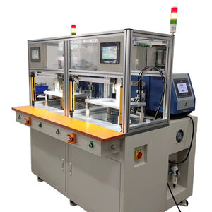 Équipement de moulage basse pression à double station pour l'étanchéité des cartes d'alimentation - Product Image 1