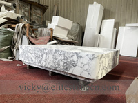 Table basse carrée en marbre Arabescato Vagli pour salon de luxe