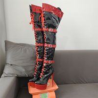 Bottines sexy en cuir PU, noires et rouges, avec boucle, au-dessus du genou, talons aiguilles, chaussures grandes tailles, plateforme, talons hauts, bottes pour femmes