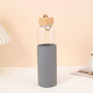 Bouteille en verre borosilicate personnalisée avec logo, 500 ml, avec manchon en silicone, unisexe, pour les sports de plein air, la randonnée et la consommation d'eau - Product Image 2