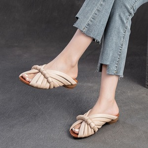New design personalized flat-bottom breathable outerwear slippers with pointed toes fashionable niche women's <b>shoes</b> - Product Image 4