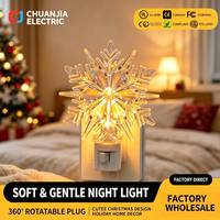 Lampe de nuit LED flocon de neige en cristal, taille moyenne, à brancher, éclairage décoratif fantaisie, lumière douce et chaude, décoration de Noël pour la maison