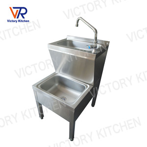 VICTORY Évier manuel en acier inoxydable suspendu en acier inoxydable Équipement hospitalier en inox pour hôtels, restaurants et laboratoires - Product Image 1