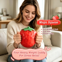 Balle anti-stress géante en TPR souple de 6 pouces en forme de fraise, à remontée lente, jouet sensoriel pour soulager l'anxiété, pour les enfants de 5 à 7 ans et les adultes