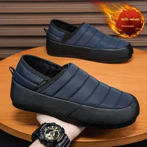 Chaussons d'extérieur imperméables à enfiler pour homme, style hiver 2025, doublure polaire, épaissis, chauds, couleur unie, double couche, confortables - Product Image 4