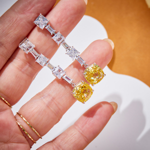 Boucles d'oreilles longues et élégantes pour femmes, accessoires de mariage, bijoux en laiton scintillants et tendance, or, zircon taillé rayonnant - Product Image 2