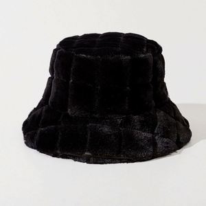 Wholesale in Stock <b>Purple</b> Fuzzy Bucket <b>Hat</b> Checkered Pattern Women Winter <b>Hats</b> Plush Fur Bucket <b>Hat</b> - Product Image 2