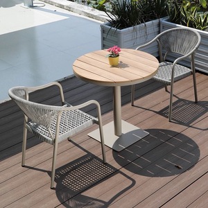 Offre Spéciale – Ensemble <span class=keywords><strong>Table</strong></span> et Chaises d'Extérieur en Rotin PE Empilables à Bas Prix – <span class=keywords><strong>Table</strong></span> et Chaises de Restaurant en Corde Tressée d'Aluminium pour l'Extérieur - Product Image 4