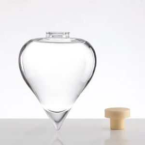 Vente <span class=keywords><strong>en</strong></span> <span class=keywords><strong>gros</strong></span> d'usine - Bouteilles <span class=keywords><strong>en</strong></span> verre transparent <span class=keywords><strong>en</strong></span> forme de cœur avec bouchons <span class=keywords><strong>en</strong></span> liège, emballage imprimé sur écran, luxe, personnalisées pour vin, tequila, <span class=keywords><strong>rhum</strong></span> - Product Image 6