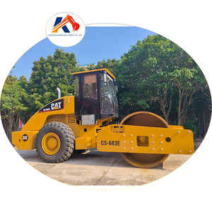 Rouleau vibratoire monocylindre CAT CS683E avec moteur et pompe - Nouveauté - Product Image 1