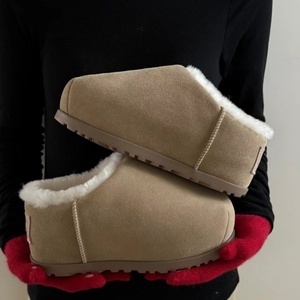 Bottes Uggs unisexes OEM&ODM, bottes d'hiver pour l'automne/hiver, imperméables, antidérapantes, respirantes, épaisses, bottes profondes pour le travail en extérieur - Product Image 2