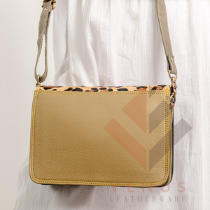 LW Sac à bandoulière en cuir véritable pour femmes avec pompon Lady Sling Bag Sac à bandoulière en cuir à franges pour filles - Product Image 5