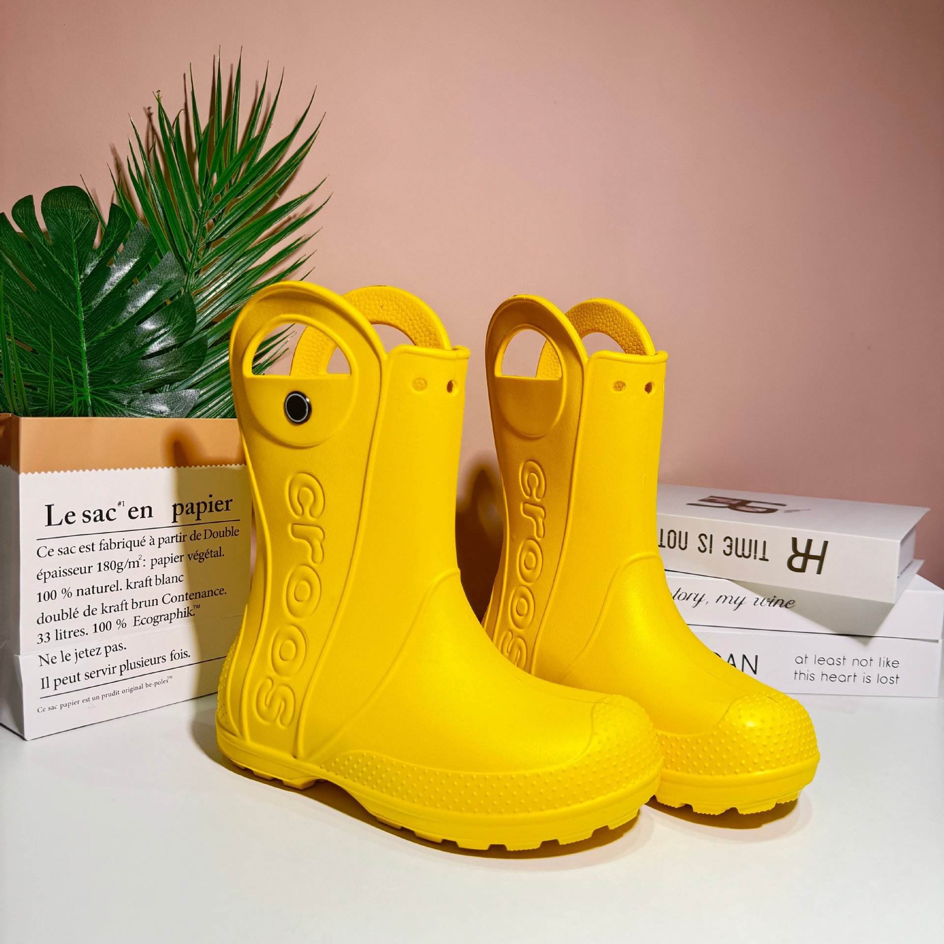 สีเหลือง