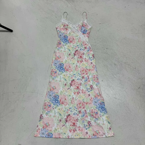 Elegante Vestido Midi Transpirable con Estampado Floral Digital en Color Morandi, Cuello en V, Cintura Alta y Corte en A, Venta al por Mayor para Mujer - Product Image 6