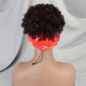 Perruque <span class=keywords><strong>de</strong></span> <span class=keywords><strong>cheveux</strong></span> humains bouclés <span class=keywords><strong>de</strong></span> couleur naturelle <span class=keywords><strong>avec</strong></span> <span class=keywords><strong>frange</strong></span> 150 densité perruque <span class=keywords><strong>de</strong></span> style écharpe bouclée pour les femmes noires - Product Image 5