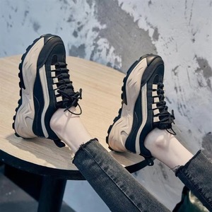 Nuevo Calzado Casual de Moda para Caminar, Cómodo, para Mujer, con Plataforma para Aumentar la Estatura - Product Image 1