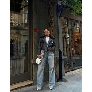 Chaqueta Bomber Corta Negra de Cachemira, Reversible, con Bolsillos de Piel de Oveja, Cuello de Cuero, Detalle de Piel Sintética, Talla XL, Lentejuelas y Plumas - Product Image 4