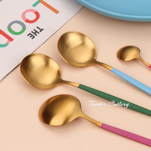 4-Piece Portuguese PVD lớp phủ matt đánh bóng thép không gỉ thiết lập dao kéo màu xử lý Vàng Flatware với hộp quà tặng - Product Image 4