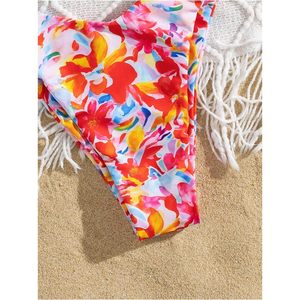 Conjunto de Bikini Triangular con Estampado Floral Personalizado para Mujer, Traje de Baño de Dos Piezas de Corte Alto con Cordón Ajustable, Halter Elástico de Spandex y Poliéster - Product Image 2