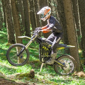 Motocicleta Eléctrica Todoterreno Rerode R1+ Profesional de 17kW con Alto Torque para Carreras - Product Image 5