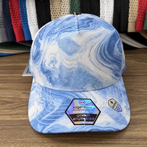 Casquette de golf imperméable à imprimé camouflage liquide, perforée au laser, respirante, à visière incurvée, style trucker, pour hommes et femmes - Product Image 2