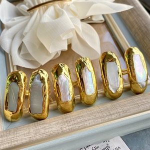 <span class=keywords><strong>Bague</strong></span> A778 plaquée <span class=keywords><strong>or</strong></span> de luxe, double perle <span class=keywords><strong>d</strong></span>'eau douce naturelle, pour femmes et hommes, vente en gros - Product Image 1