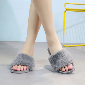 Vente en gros de nouvelles pantoufles en fourrure artificielle de haute qualité, confortables et antidérapantes, pantoufles en peluche d'intérieur - Product Image 6