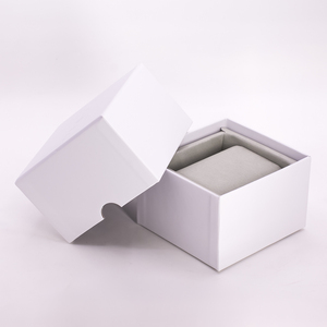 ต่ำ MOQ สีขาวกำหนดโลโก้เองหรูหรา ISO9001สร้อยข้อมือสร้อยคอแหวนนาฬิกาเครื่องประดับปรับแต่งกระดาษแข็ง - Product Image 3