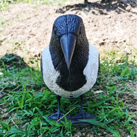 Décoys de pie réaliste en plastique PE durable, personnalisables en gros, avec crochet de suspension et base pour effrayer les oiseaux du jardin et la chasse
