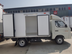 Chine Célèbre Marque 3 Tonnes Châssis Utilisé Reefer Véhicules Réfrigérateur <span class=keywords><strong>Camion</strong></span> <span class=keywords><strong>Prix</strong></span> Inférieur - Product Image 3