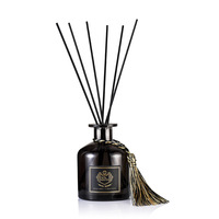 Ensembles de diffuseurs de roseaux d'intérieur haut de gamme parfum d'huile essentielle de parfum de gardénia de longue durée pour les ornements de chambre d'hôtel toilettes
