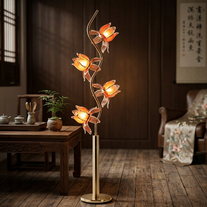 Lámpara de pie con forma de flor de loto para decoración del hogar, pantalla de pétalos de vidrio translúcido de 4 luces, lámpara decorativa de pie con base de metal dorado - Product Image 1