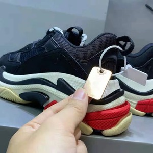 Zapatillas deportivas de hombre de diseñador de alta gama, informales, con triple cordón grueso, antideslizantes, de punta cerrada, para correr y hacer ejercicio al aire libre. - Product Image 3