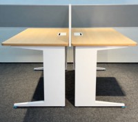 Meja Komputer Kantor dengan Pengatur Kabel, Desain Minimalis, Rangka Baja Tahan Lama, Ramah Lingkungan, Dapat Dipindahkan untuk Penggunaan Komersial