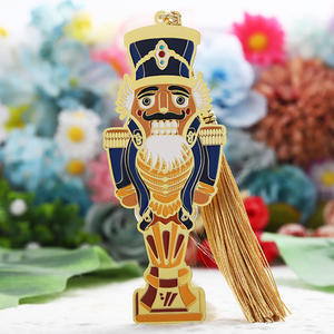 2025 nouveauté plaqué or mignon signets personnalisé <span class=keywords><strong>3D</strong></span> dessin animé personnage d'anime émail en alliage de Zinc métal signet avec gland - Product Image 4