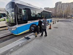 2025 Camión de fábrica Equipo de alineación de ruedas CCD grande Máquina Alineador de ruedas de camión - Product Image 2