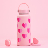 Bouteille d'eau isotherme de qualité supérieure avec imprimé cœur, en acier inoxydable 304, avec paille et poignée, cadeau de Saint-Valentin, vente en gros