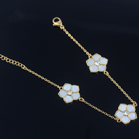 Bracelet en acier inoxydable à cinq feuilles avec fleur pétale sur mesure