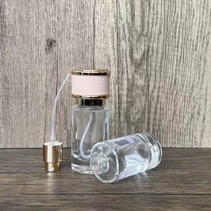 Exquisito elegante de <span class=keywords><strong>moda</strong></span> con logotipo esmerilado, textura de serigrafía, botellas de Perfume texturizadas con tapas texturizadas recortadas de Metal - Product Image 4