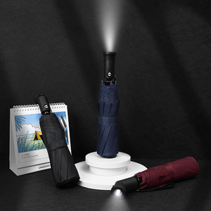 Parapluie compact de 21 pouces en tissu 190T imperméable et coupe-vent, bleu, noir, <span class=keywords><strong>rouge</strong></span>, pliable automatiquement, avec poignée pivotante et lumière LED - Product Image 1
