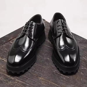 Nouvelles Chaussures Habillées Tendance pour Hommes en Cuir Véritable, à Bout Fermé et Imperméables, Idéales pour Mariages, Bureau et Tenues Décontractées 2026 - Product Image 2