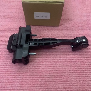 Limiteur de porte arrière BMW Série 5 G38 51227341033 en acier allié noir - Product Image 1