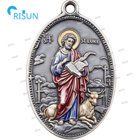 Collier pendentif religieux catholique avec médaillon de la Médaille de la Sainte Médaille de Saint Luc l'Évangéliste, personnalisable