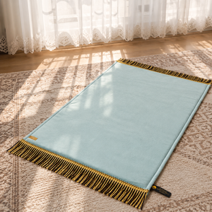 Tapis de prière islamique Tosca XL, fourrure courte de qualité supérieure, mousse synthétique, 130x75cm, antidérapant, détails en or 24 carats, lavable en machine - Product Image 5