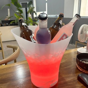 Direto da fábrica LED Light <span class=keywords><strong>Speaker</strong></span> Balde De Gelo Bluetooth Balde De Vinho Subwoofer para Festas Luminosa Camping Essencial - Product Image 6