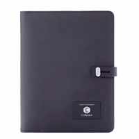 Logotipo personalizado A5 8000mAh PU cuero Notebook Power Bank 10W Estación de Energía de salida con función de soporte de carga