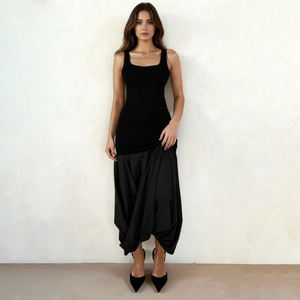 Vestido de punto minimalista con patchwork sólido y capas, cuello en U, cintura entallada, efecto adelgazante y bajo asimétrico. - Product Image 2