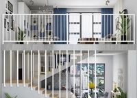 Clôtures métalliques d'intérieur, balustrades de balcon, clôtures en fer forgé aux designs modernes