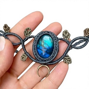 สร้อยคอจี้ห้อยสไตล์โบโฮจาก HARI OM CREATIONS ประดับด้วยหินลาบราดอไรต์รูปวงรี เชือกสีเทา จี้รูปพระจันทร์ ชุบทอง เหมาะสำหรับทั้งผู้หญิงและผู้ชาย - Product Image 1